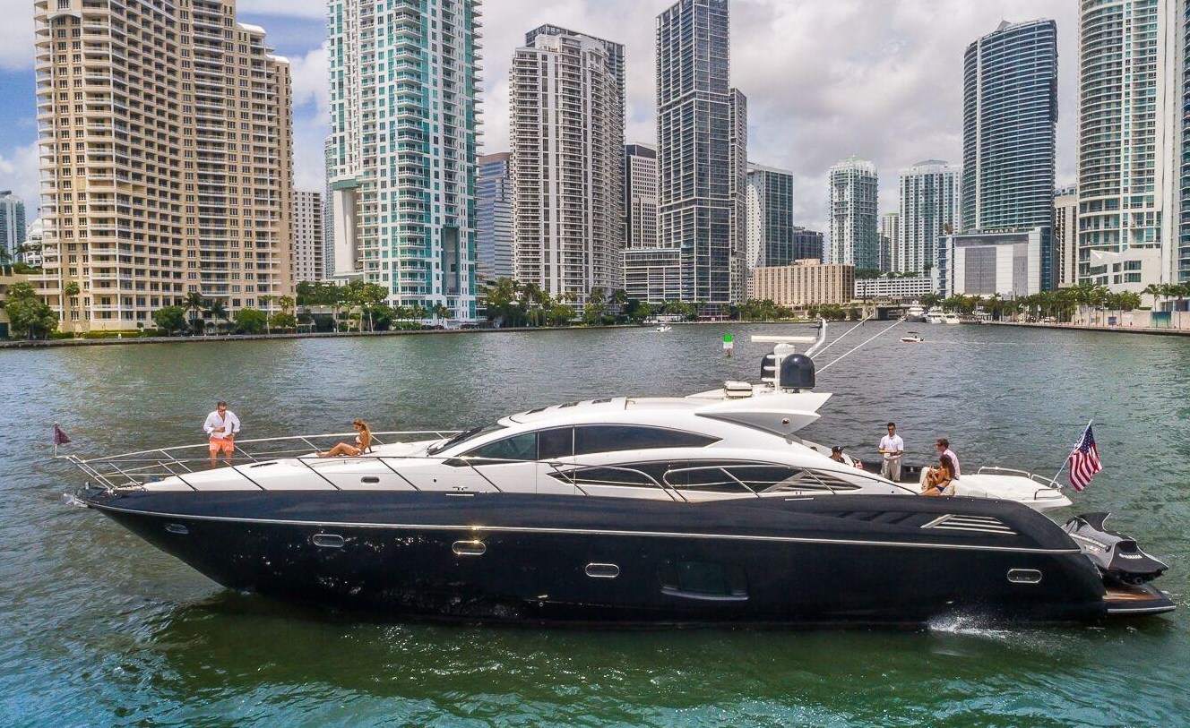 Essential Upholstery for Boats Guide to Improve Comfort, Durability and Modern Marine Style